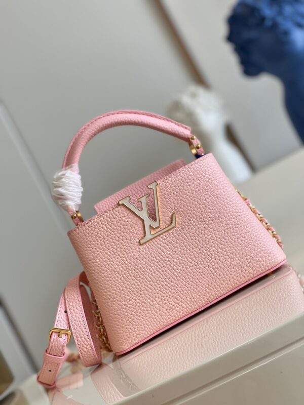 Louis Vuitton Capucines Mini Handbag in Stardust Pearl Pink
