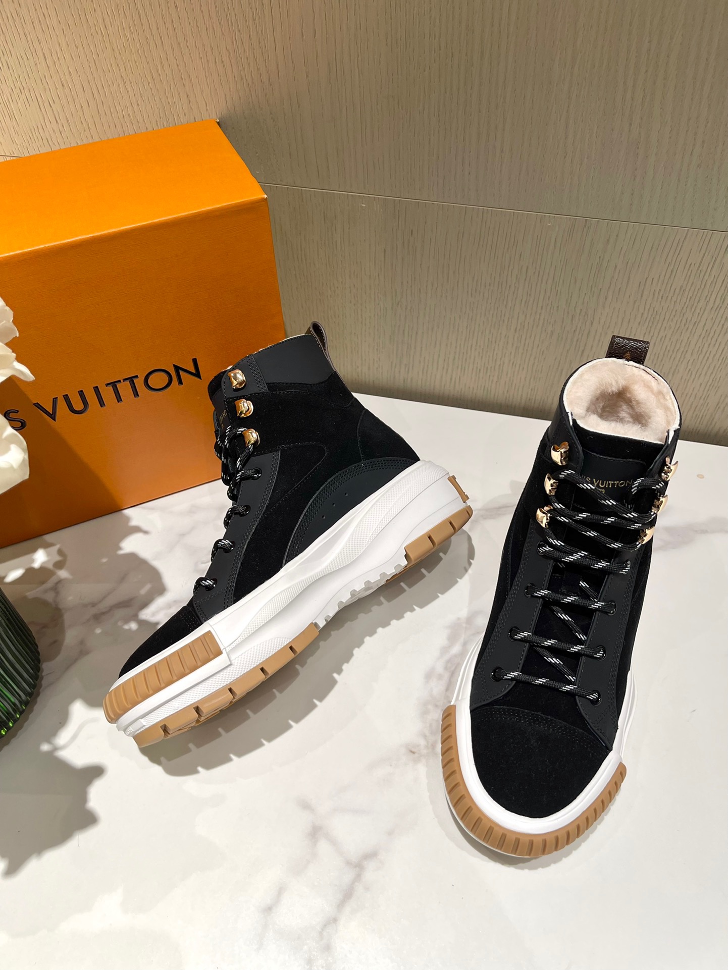 LV High-top Sneakers - Image 6