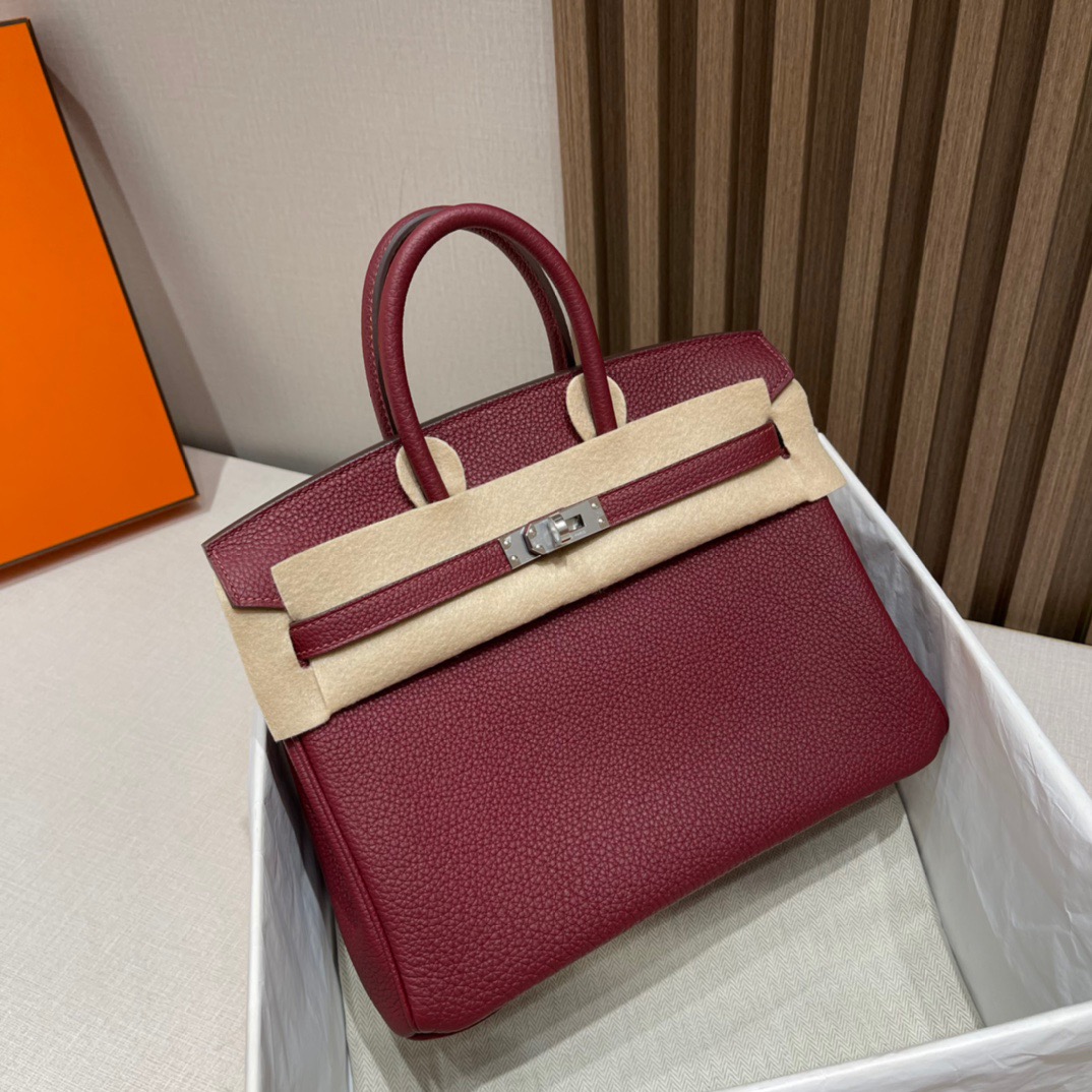fb638e_6f1713c53dd84eab9a26c9eaf6343615mv2.jpg Birkin 25 Togo Hermes Red - Image 1