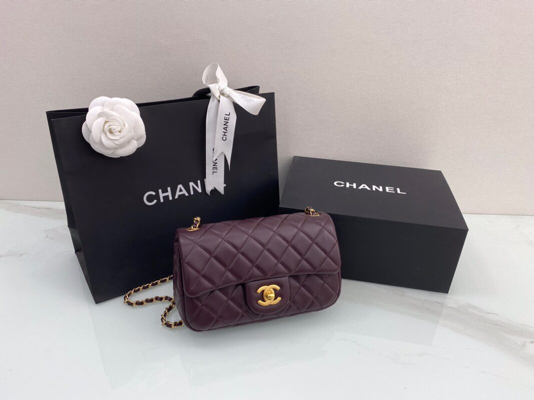 Chanel Classic Flap 20 Burgundy