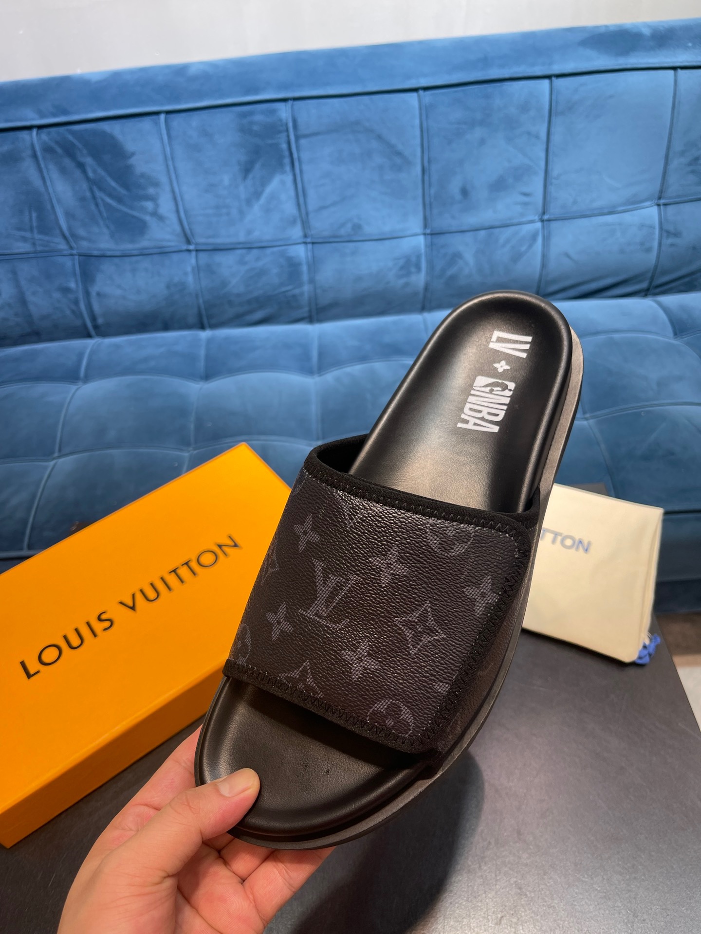 Louis Vuitton luxury sandals - Image 9