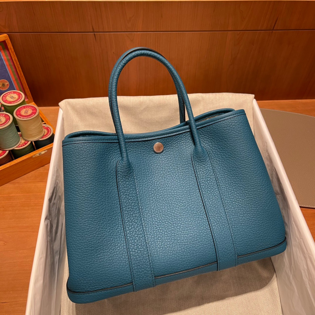 fb638e_7459b06dd8b24819a9004d702d5534eemv2.jpg Garden Party 30 Prussian Blue - Image 1