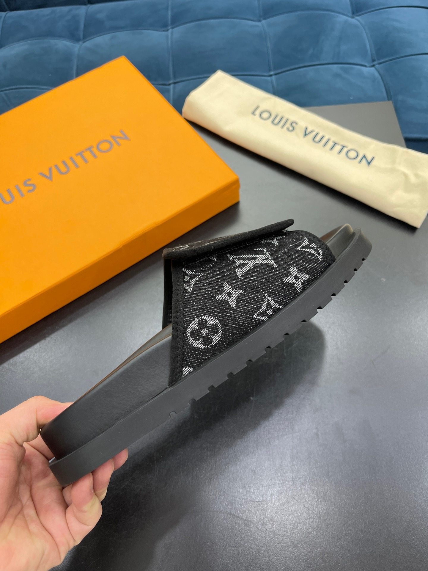 Louis Vuitton luxury sandals - Image 7