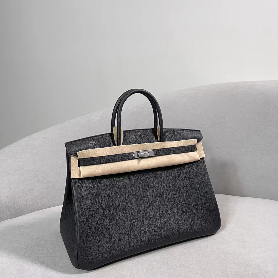 fb638e_7dde610320f54ba2a833c337e33e99a6mv2.jpg Birkin 40 Togo Noir - Image 1