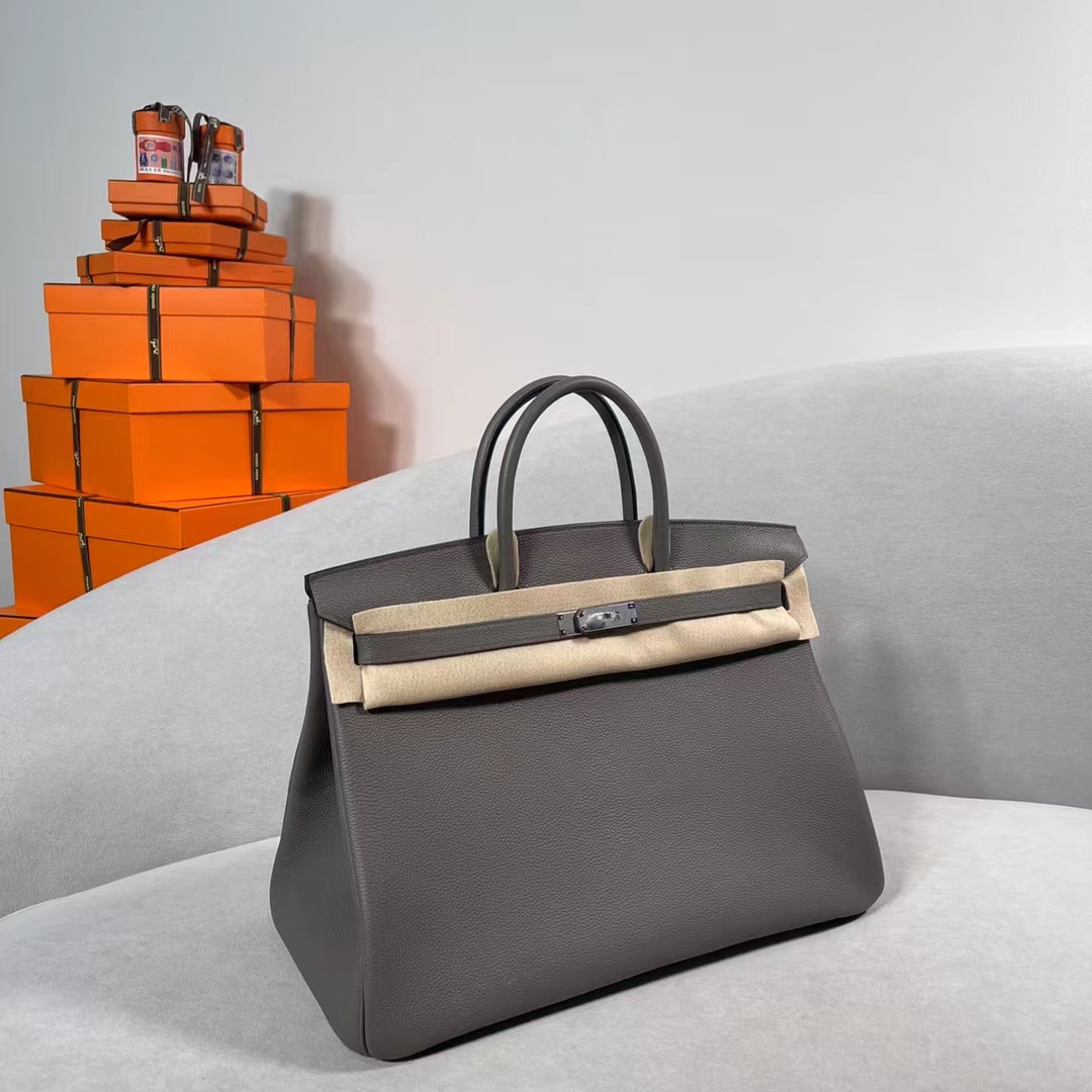 fb638e_80457529aca341af829b083438810284mv2.jpg Birkin 40 Togo Etain - Image 1