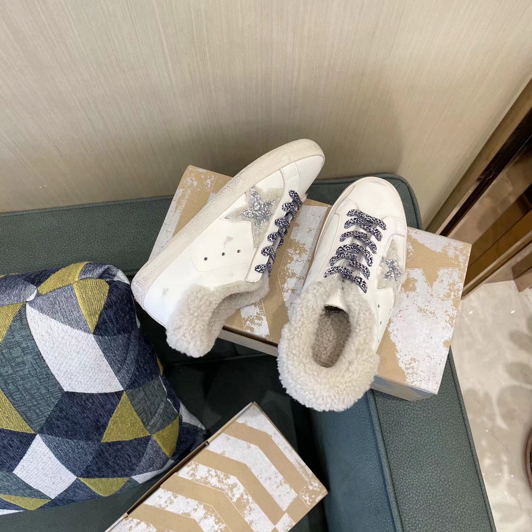 Golden Goose Small Wool Dirty Shoes