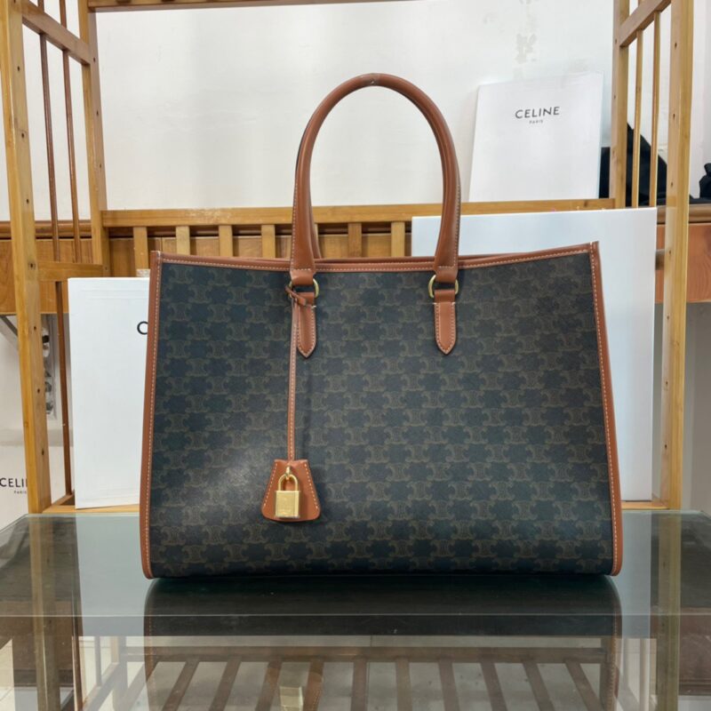 Celine Cabas Triomphe 43 Bag