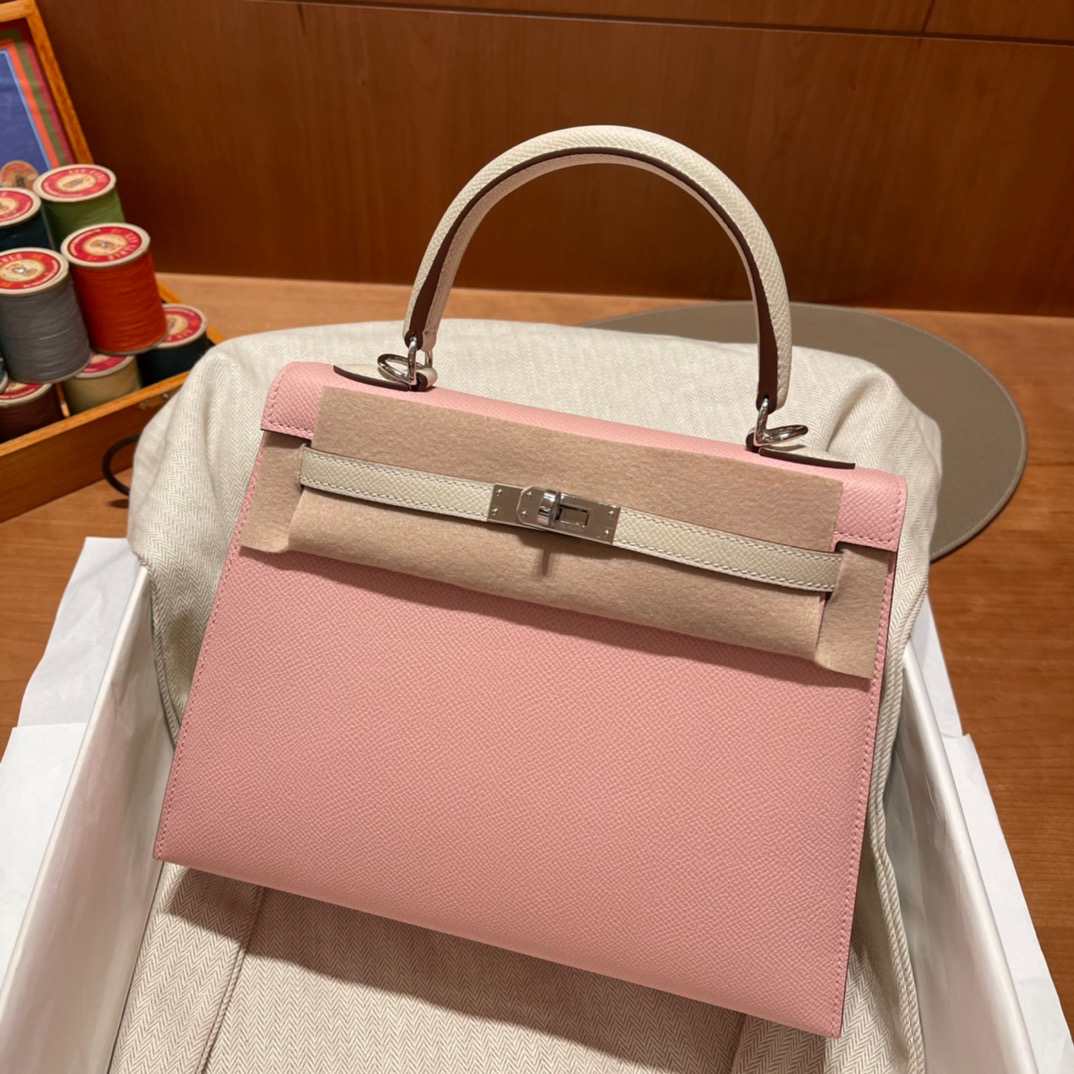 fb638e_87bd539ed51b48158925ba9b5943ec61mv2.jpg Kelly 25 Epsom Candy Pink & Craie - Image 1