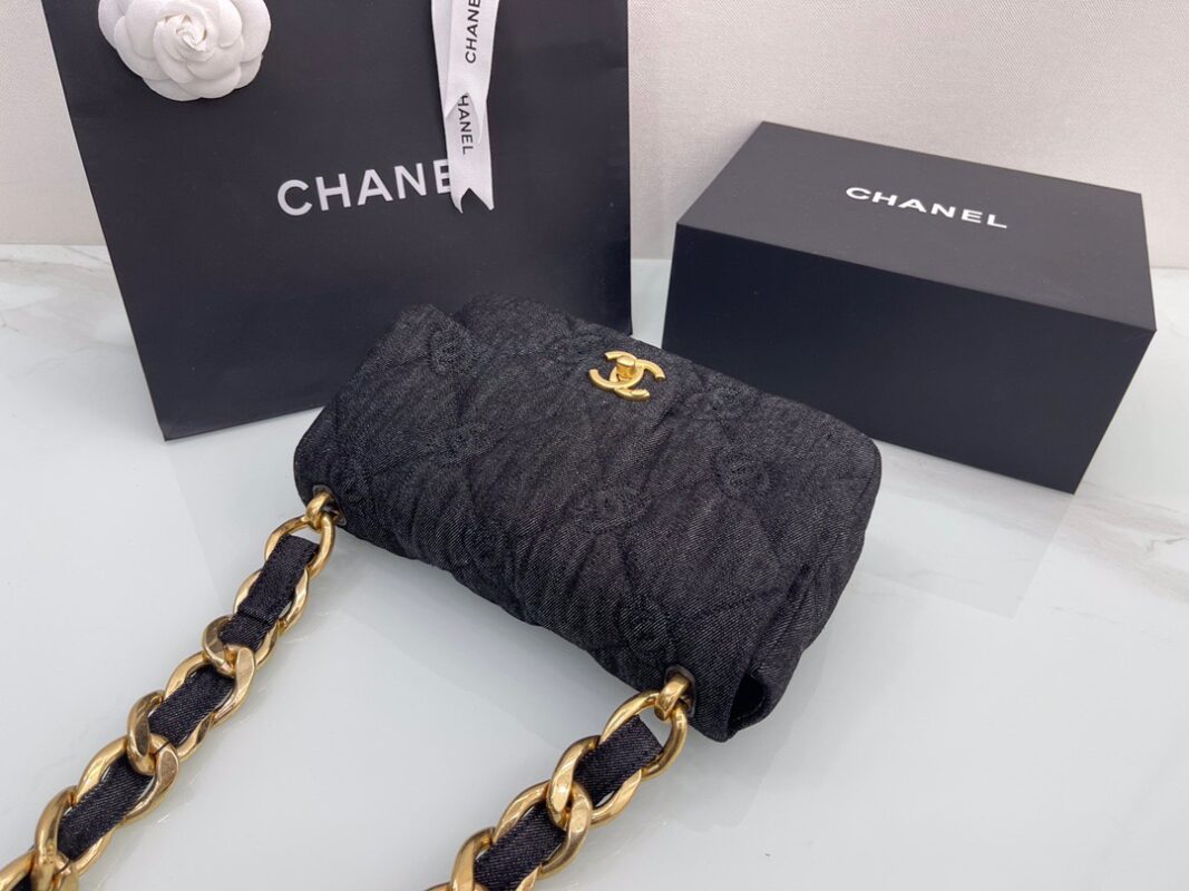 Chanel 22S