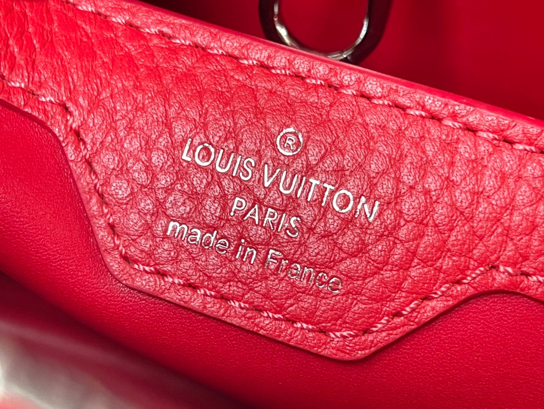 Louis Vuitton Capucines BB Medium Handbag in Red - Image 10