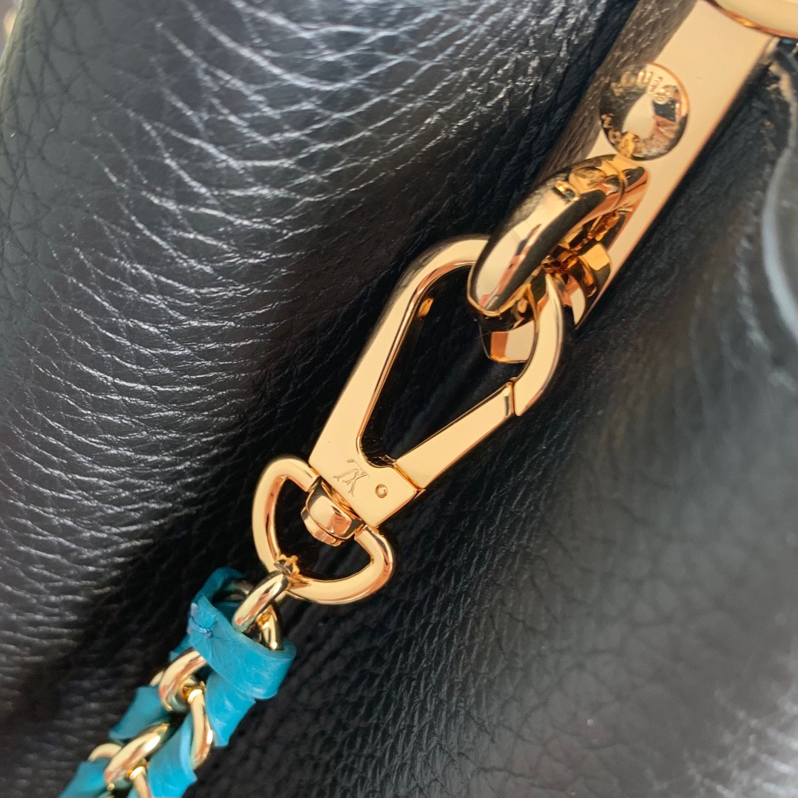 Louis Vuitton Capucines BB Medium Handbag in Black&Blue - Image 9