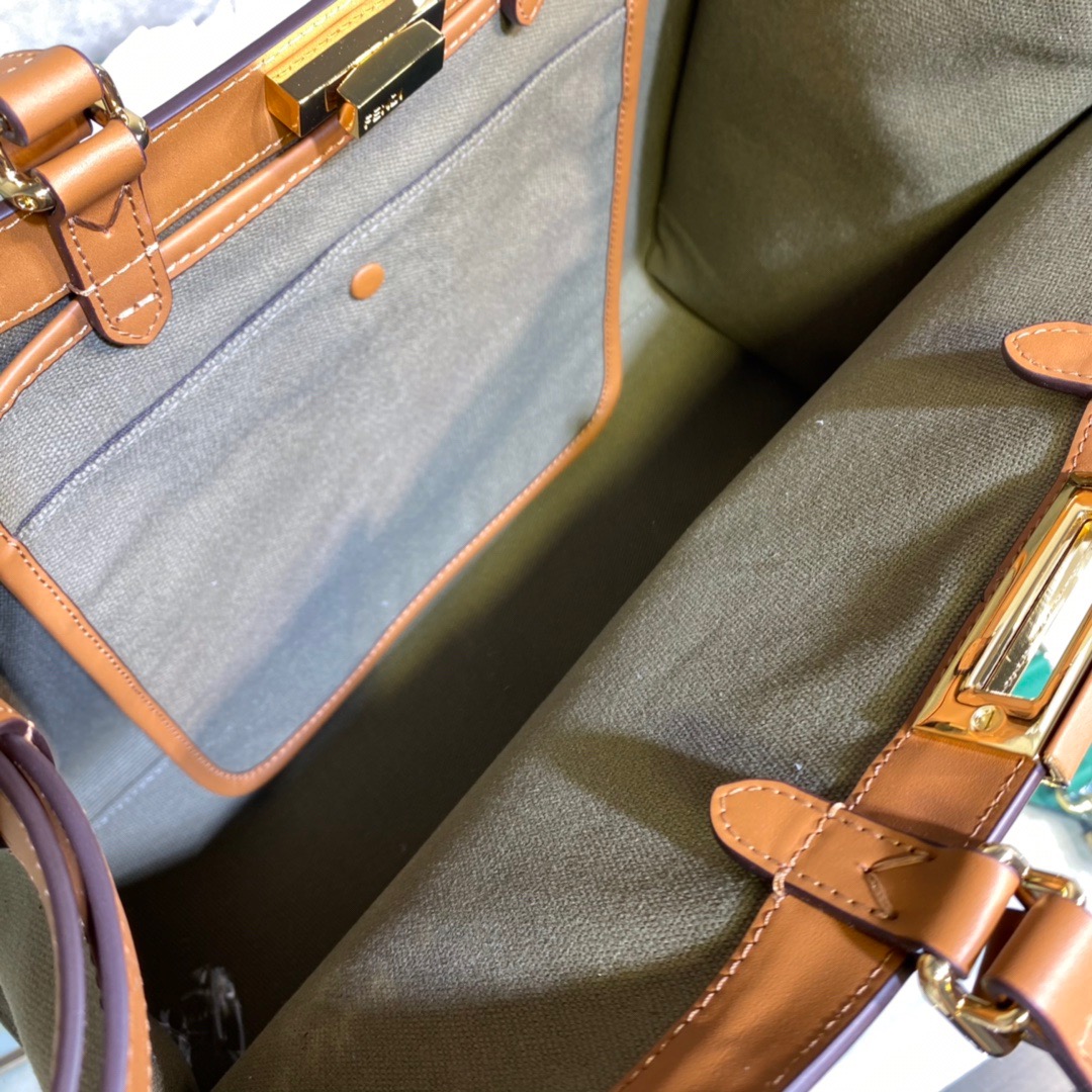 Fendi Peekaboo X-Tote Medium Bag - Image 7