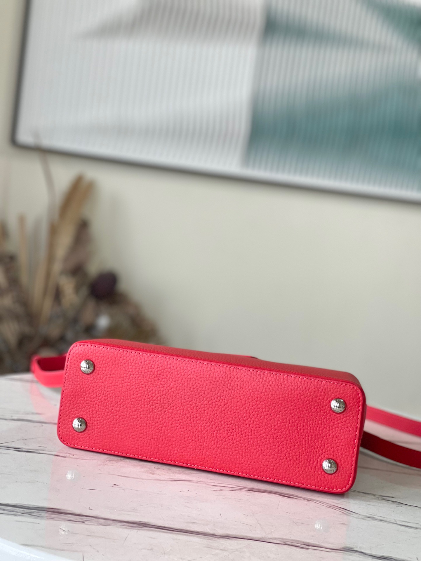 Louis Vuitton Capucines BB Medium Handbag in Red - Image 5