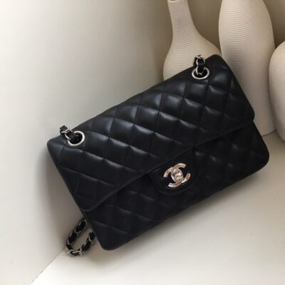 Chanel Classic Flap 23 Jumbo Black