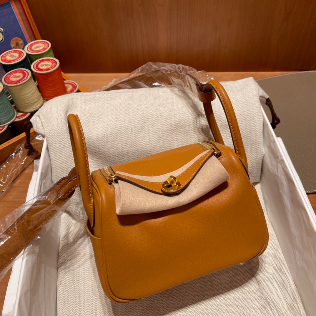 fb638e_949050aa9e004445beb7e7fb0102499dmv2.jpg Mini Lindy Swift Sesame - Image 1