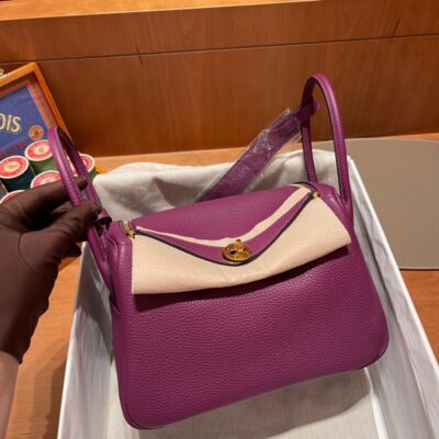 Lindy 26 Clemence Anemone