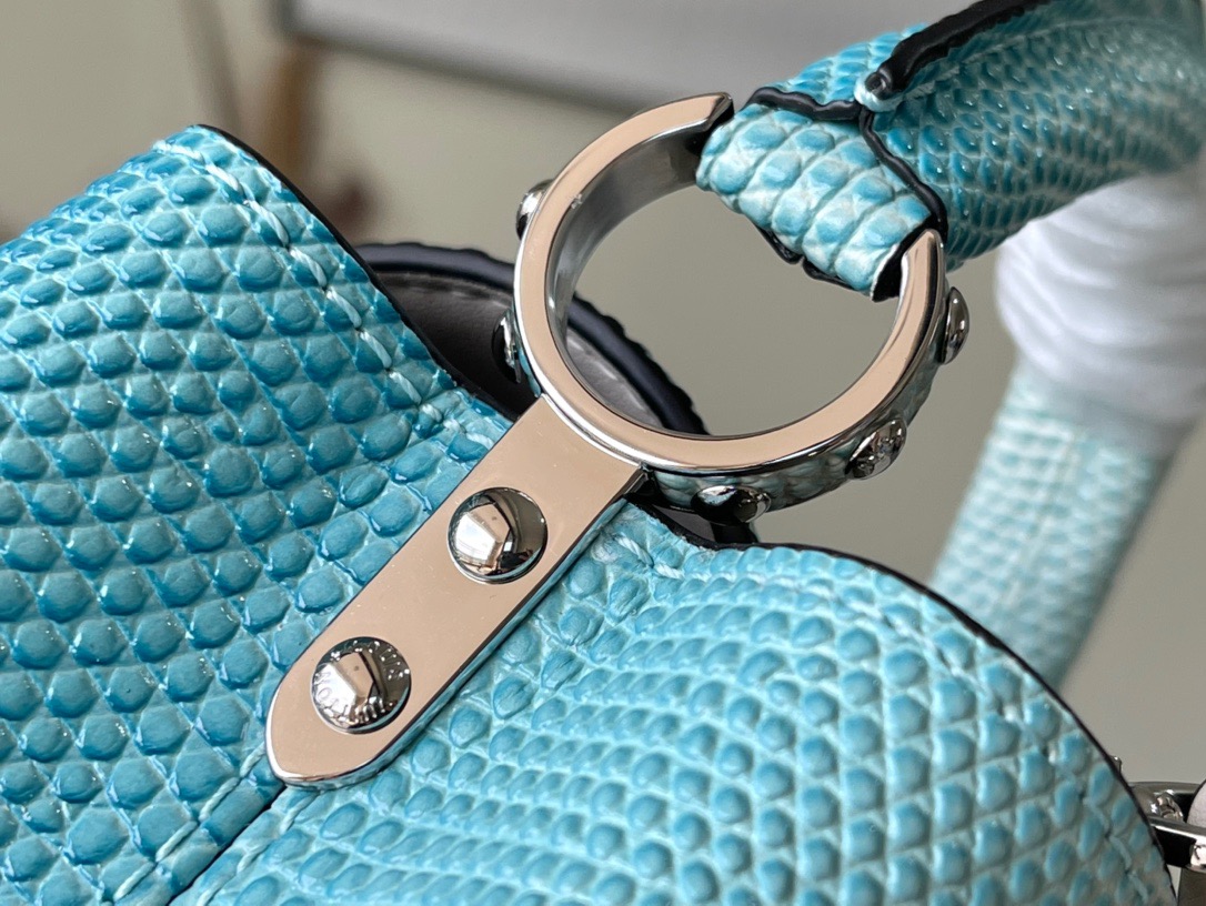 Louis Vuitton Capucines Mini Handbag in Gradient Light Blue - Image 7