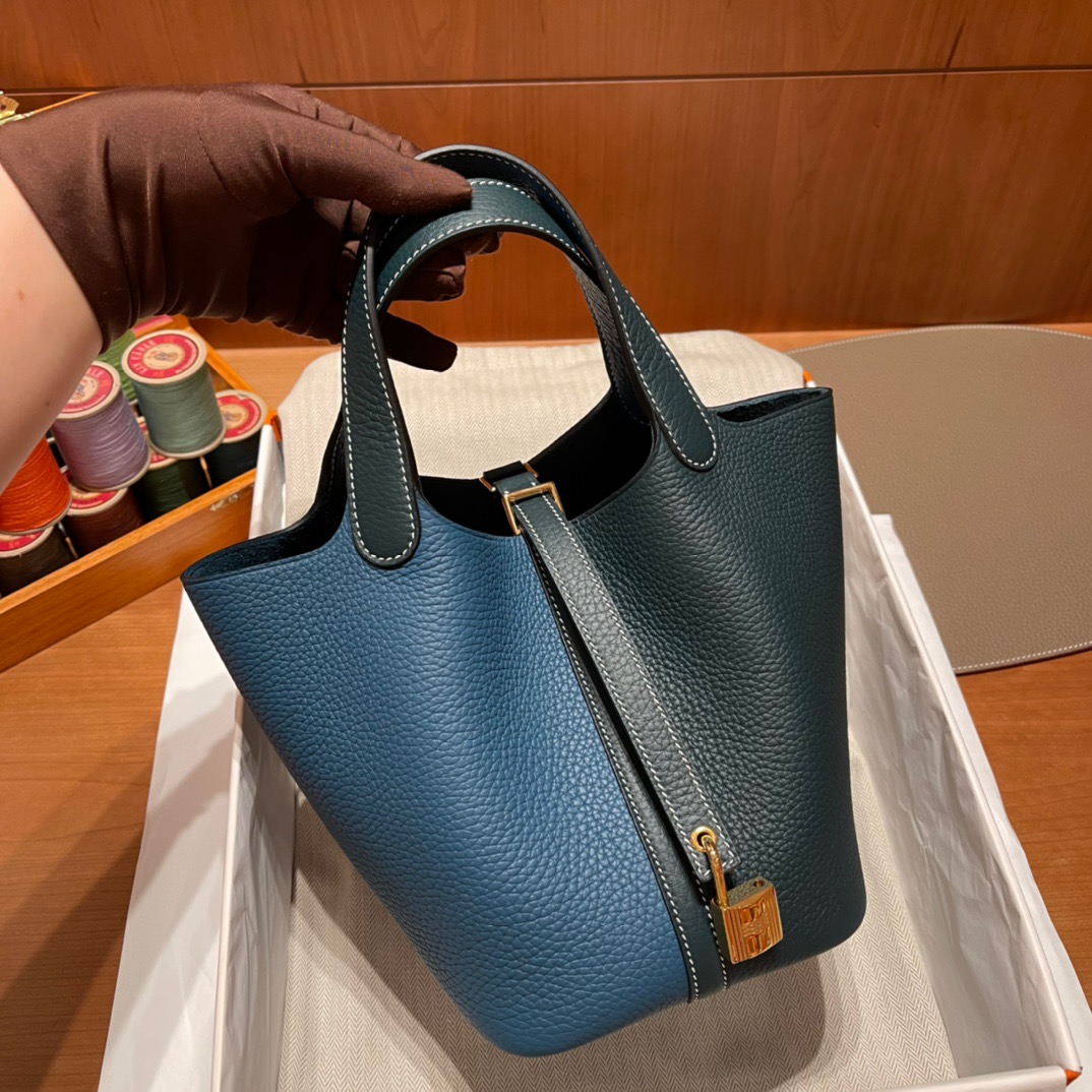 fb638e_9a7456a4783843efb9a55fecc6eac216mv2.jpg Picotin Lock 18 Clemence Bosphorus Green&Pine Green - Image 1