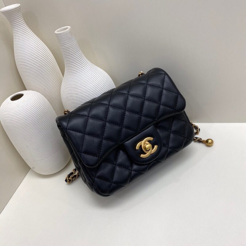 Chanel Classic Flap 17 Black