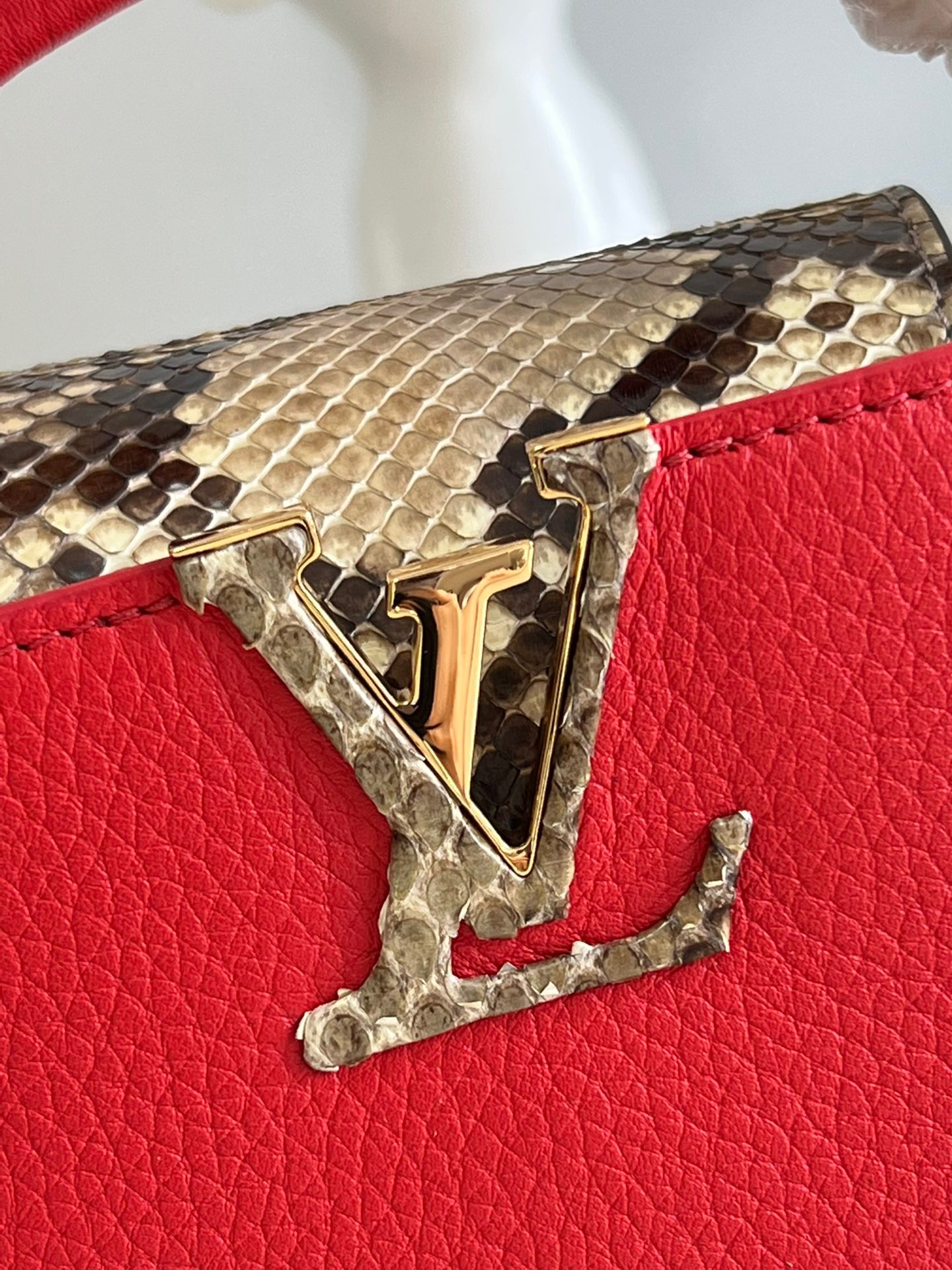 Louis Vuitton Capucines Mini Handbag in Red&Snake - Image 7