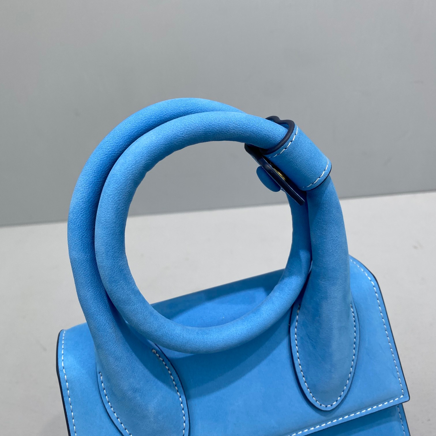 Jacquemus Mini 18 Velvet Blue - Image 8