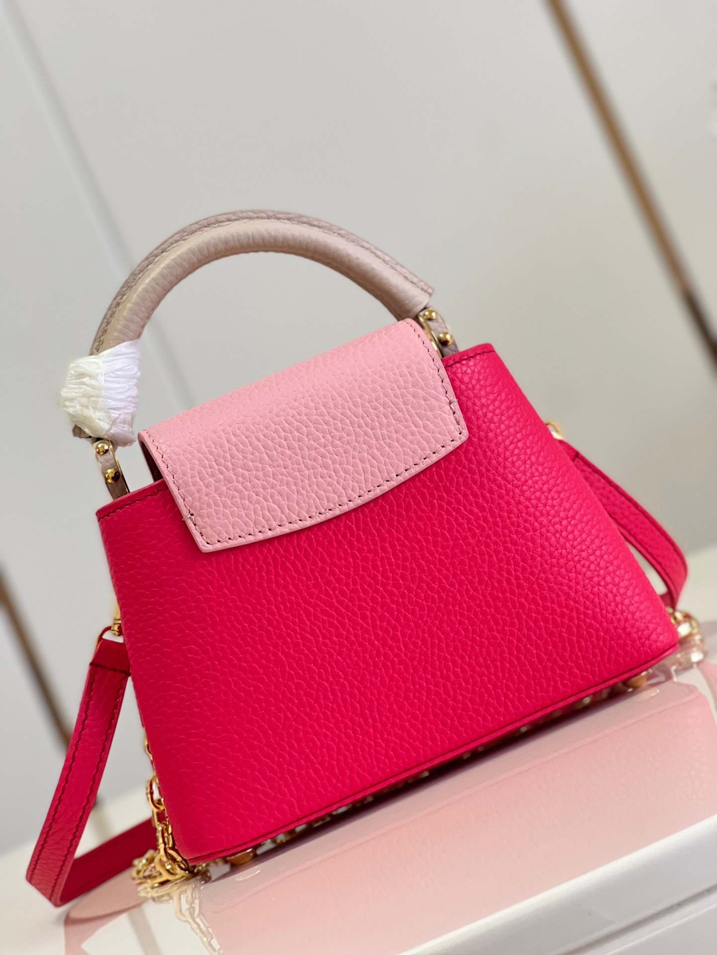Louis Vuitton Capucines Mini Handbag in Rose - Image 3