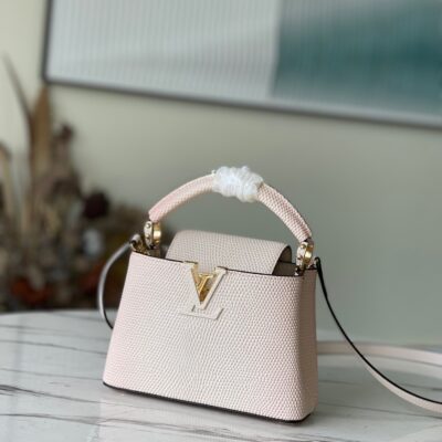 Louis Vuitton Capucines Mini Handbag in Gradient Pink