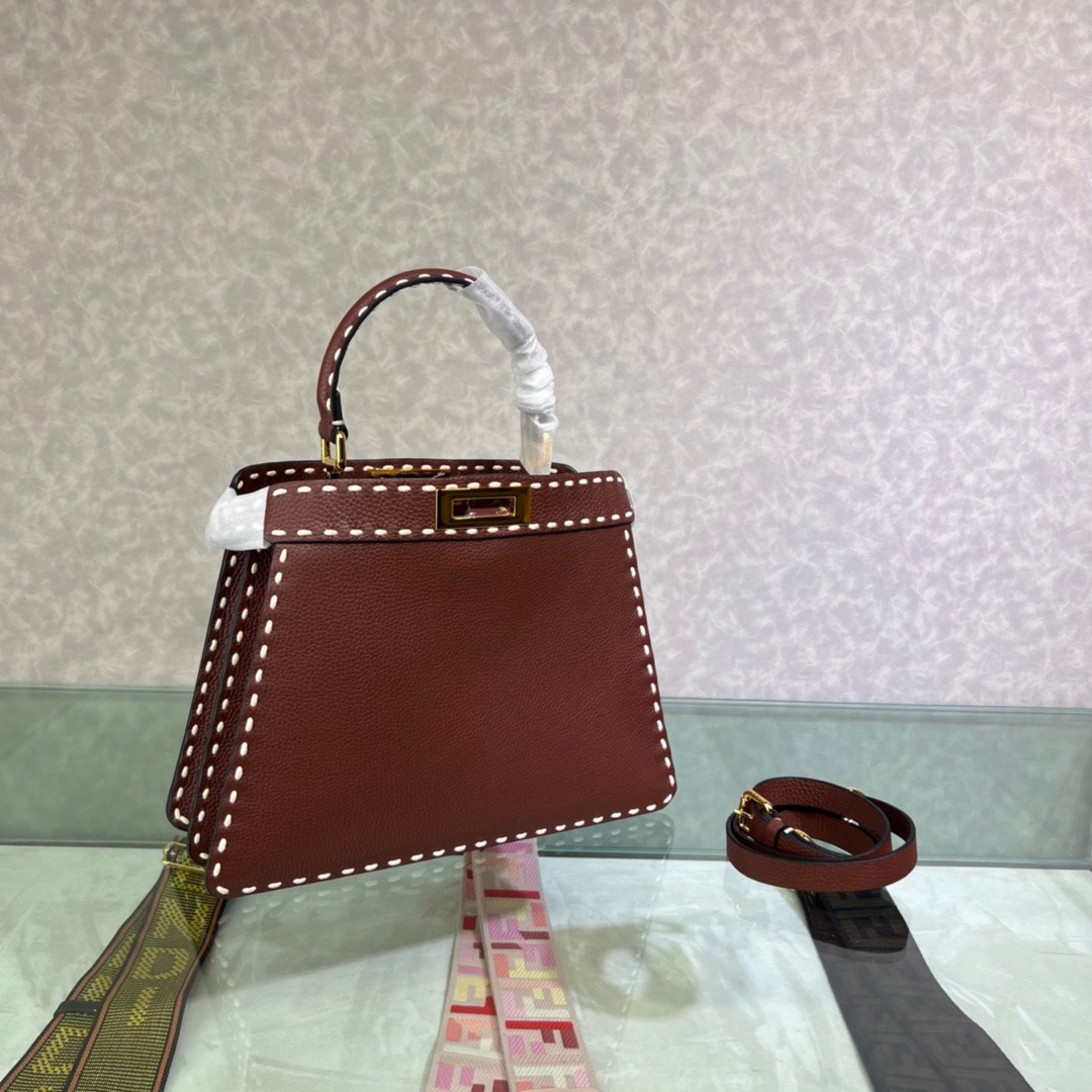 Fendi Peekaboo ISeeU Medium Bag - Image 3