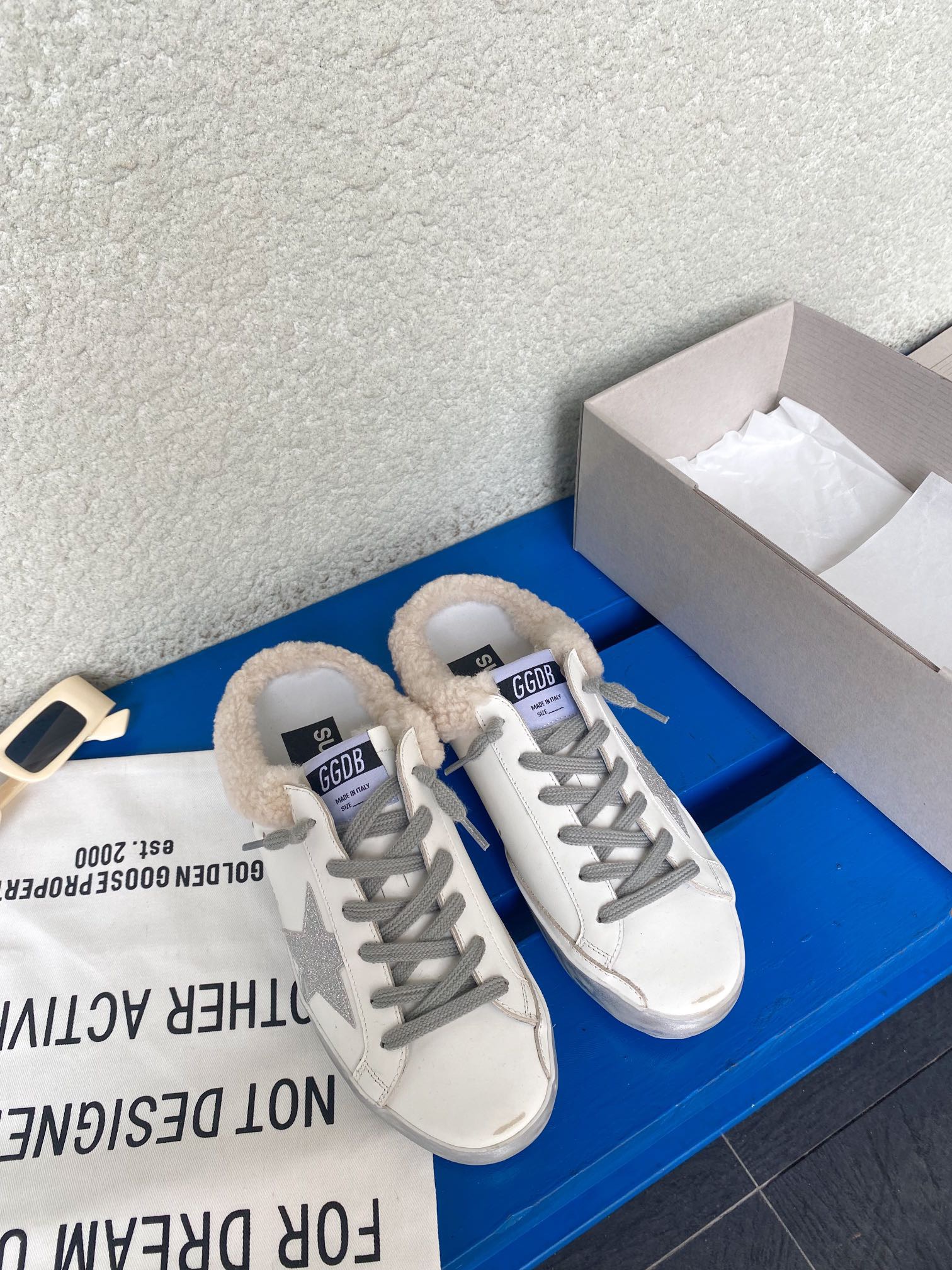 fb638e_afd329336224409094f3ca3141ded2b5mv2.jpg Golden Goose Wool Shoes - Image 1