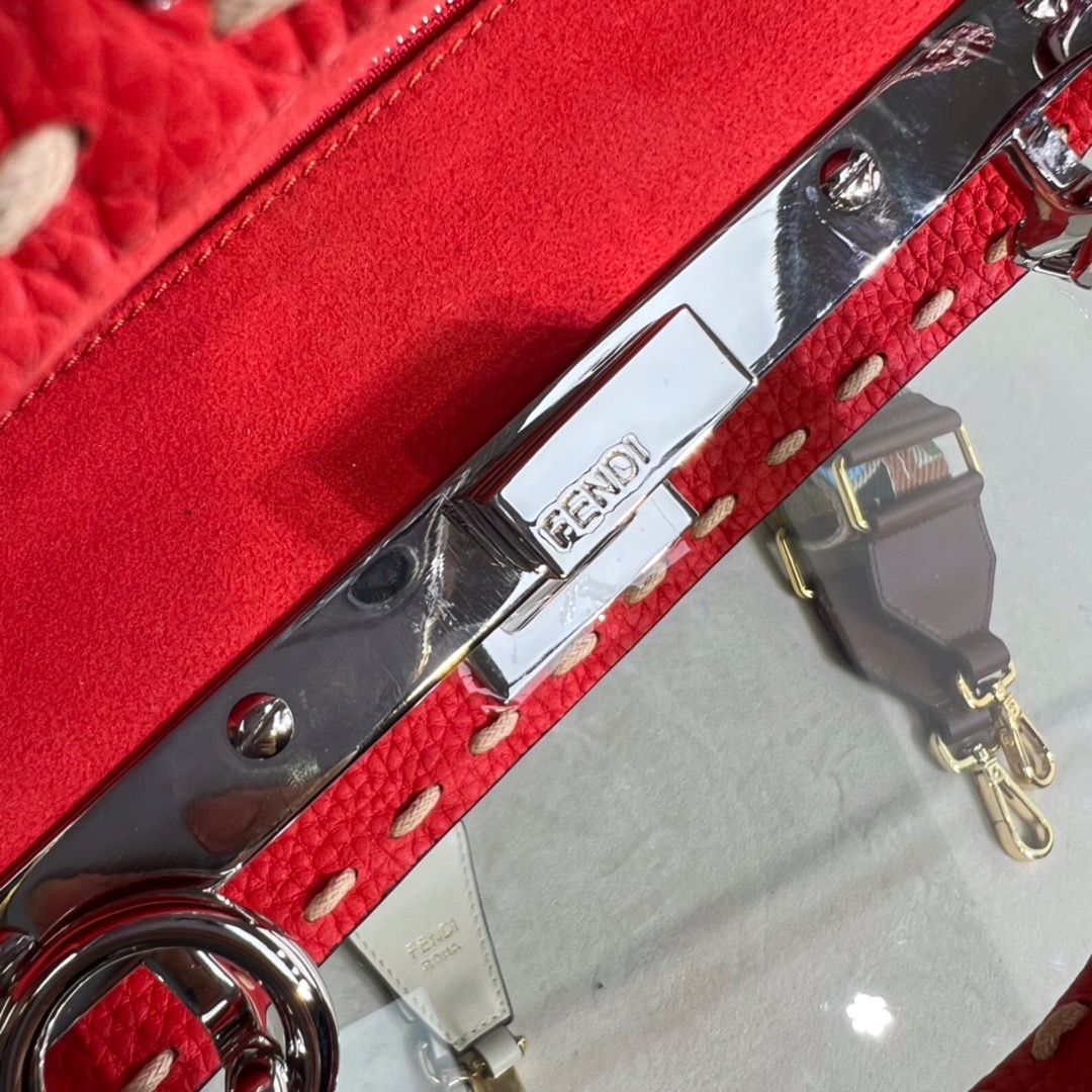 Fendi Peekaboo ISeeU Mini Bag - Image 8