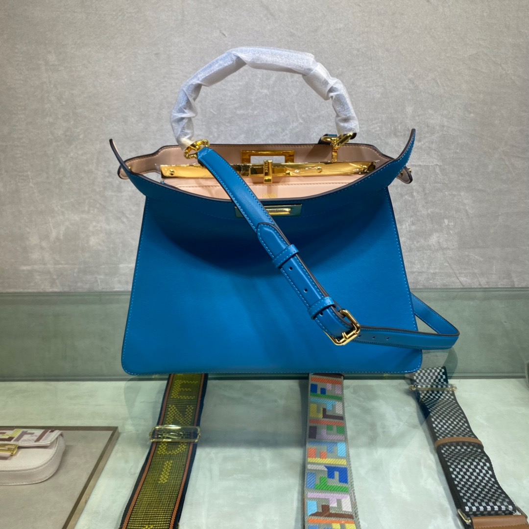 Fendi Peekaboo ISeeU Medium Bag in Blue