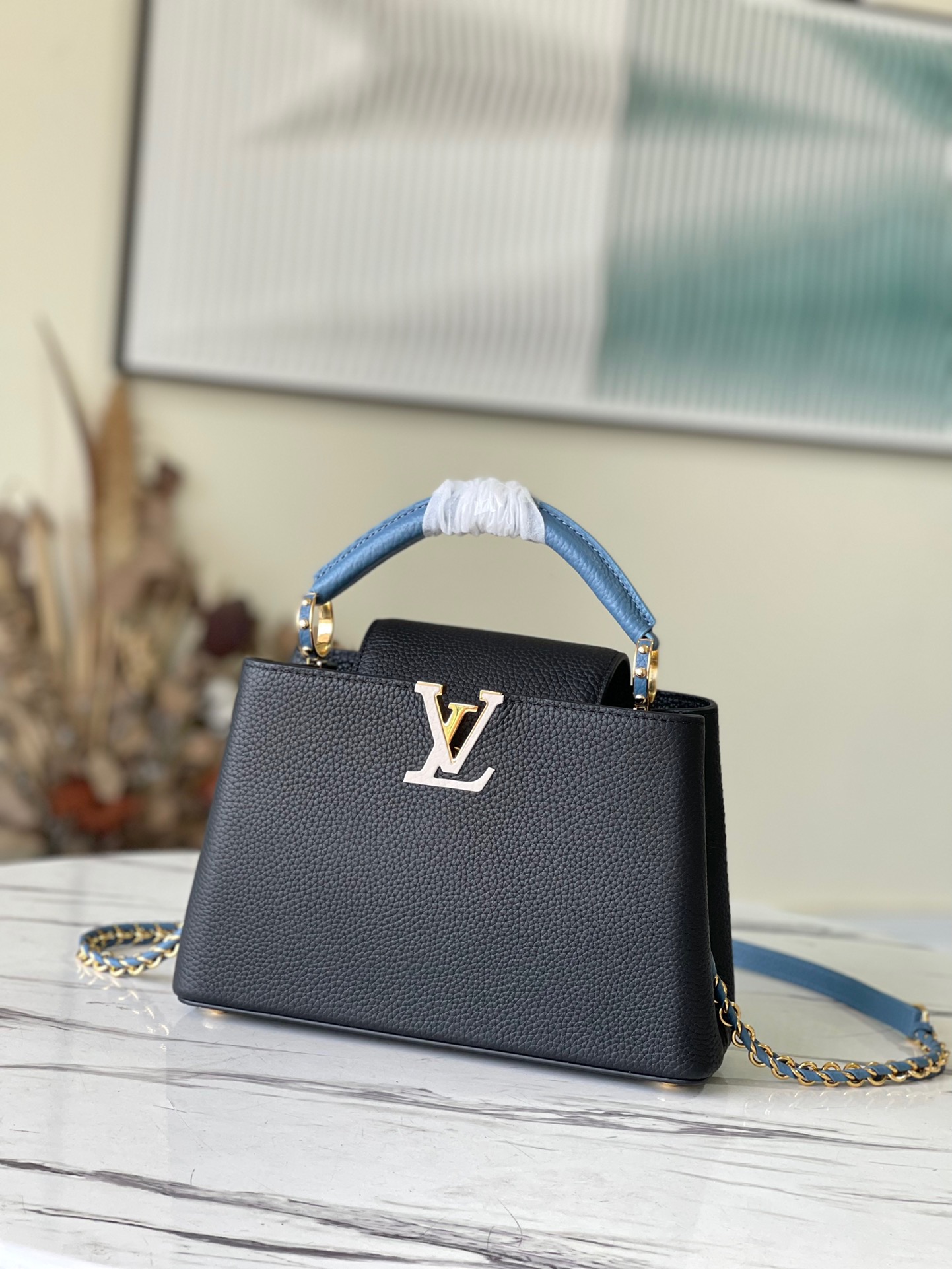 fb638e_b1e3f3e3d8bf4a4ea098ce7c6d0048d3mv2.jpg Louis Vuitton Capucines BB Small Handbag in Black&Blue - Image 1