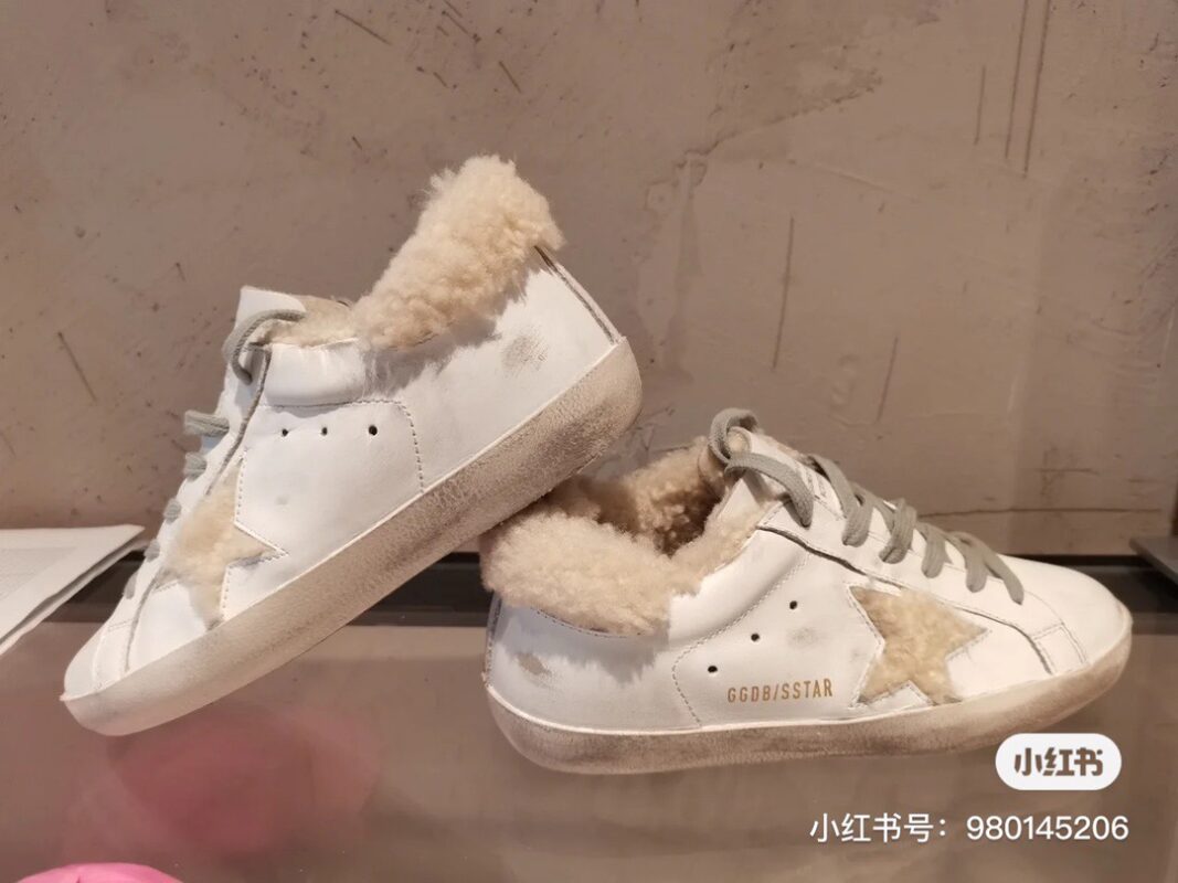 Golden Goose Small Wool Dirty Shoes