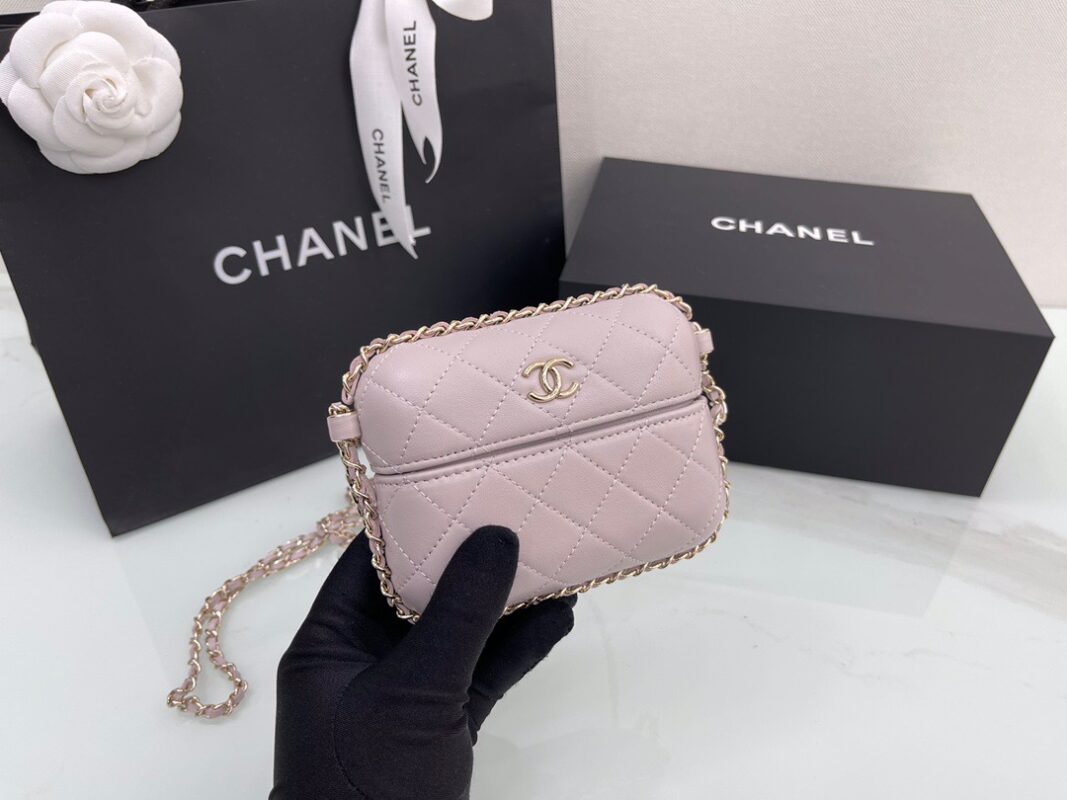 Chanel 21 Sakura Pink
