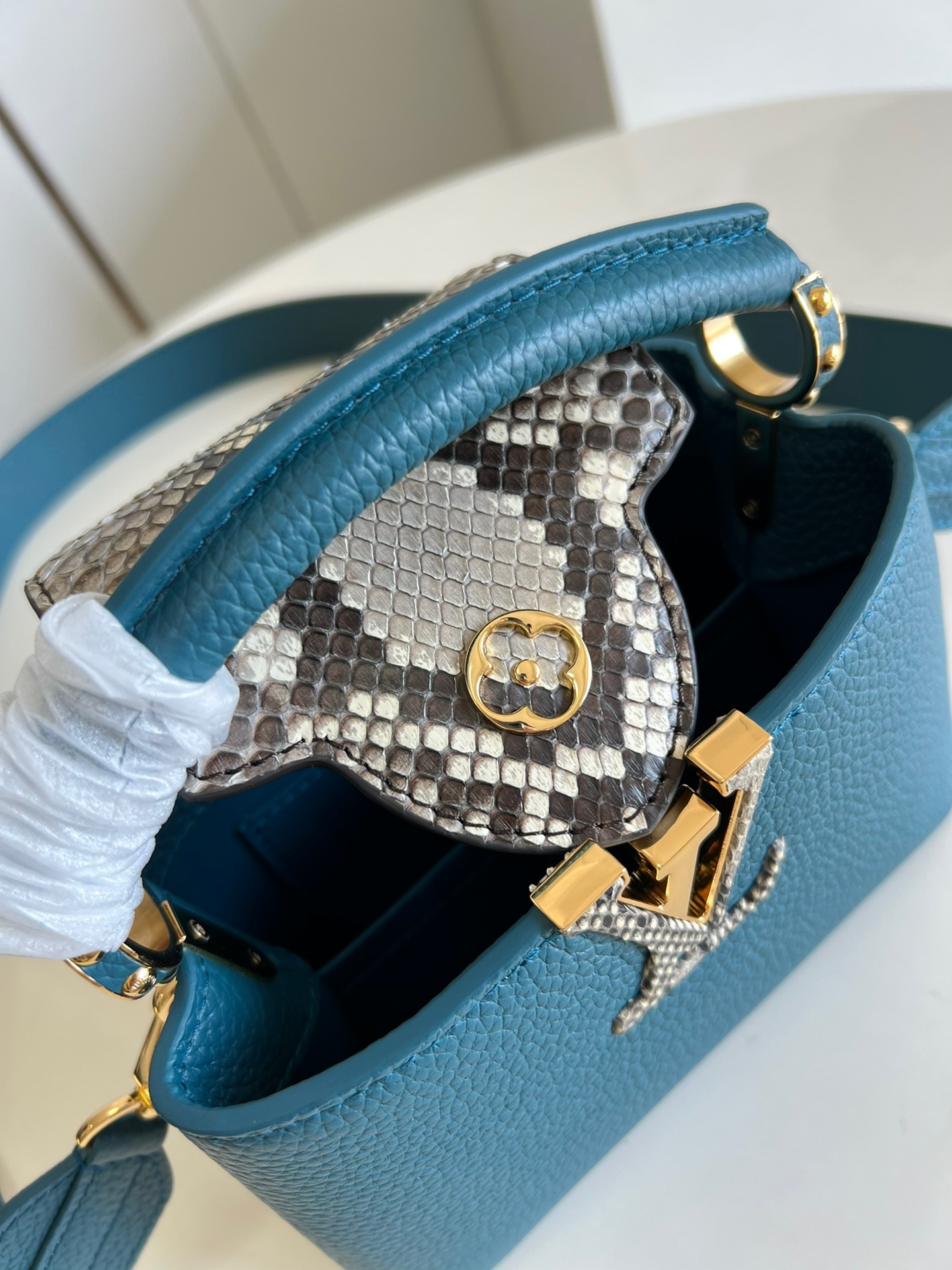 Louis Vuitton Capucines Mini Handbag in Green - Image 8