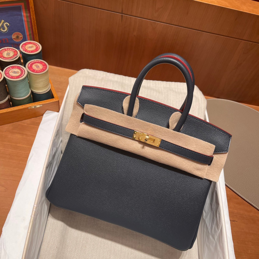 fb638e_b86d2d8761844deaaee39ceea7bbb02amv2.jpg Birkin 25 Epsom Indigo Blue - Image 1