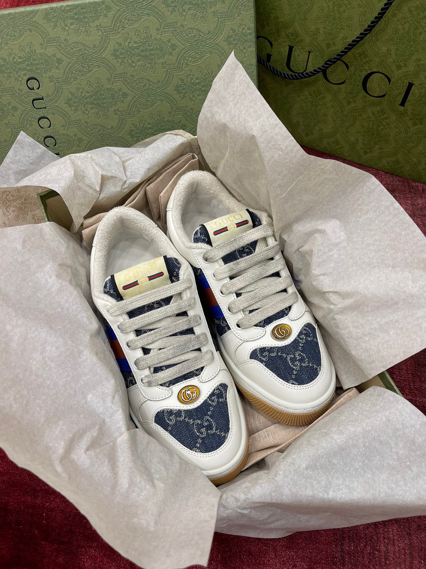 fb638e_b94c2afd9eac49abaa2055b0458fe8e1mv2.jpg Gucci Dirty Shoes - Image 1