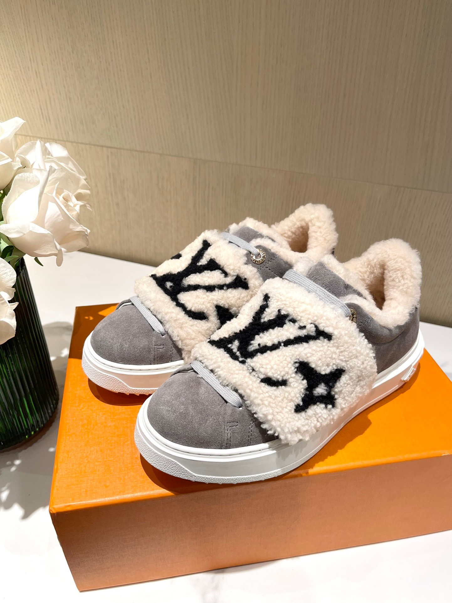 Louis Vuitton Wool Trainers - Image 4