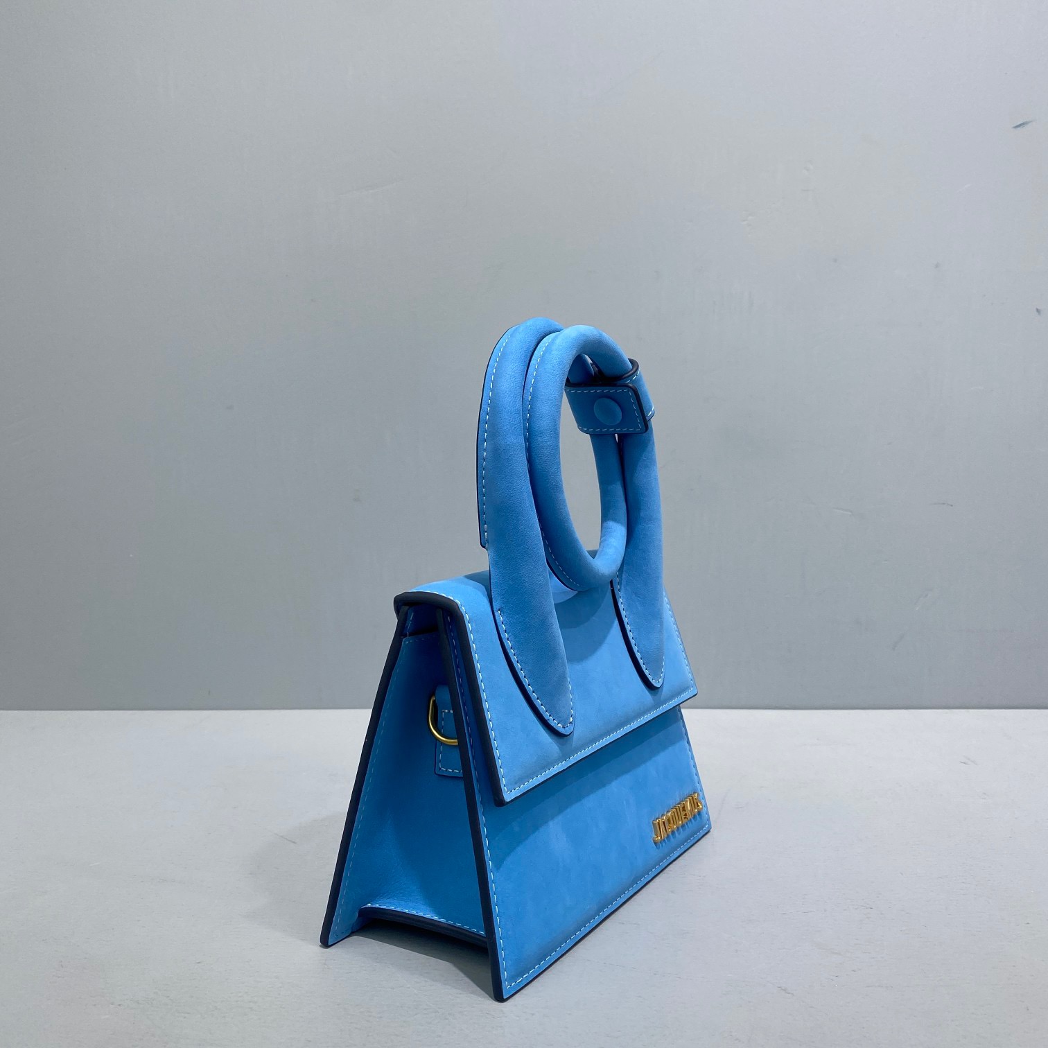 Jacquemus Mini 18 Velvet Blue - Image 4