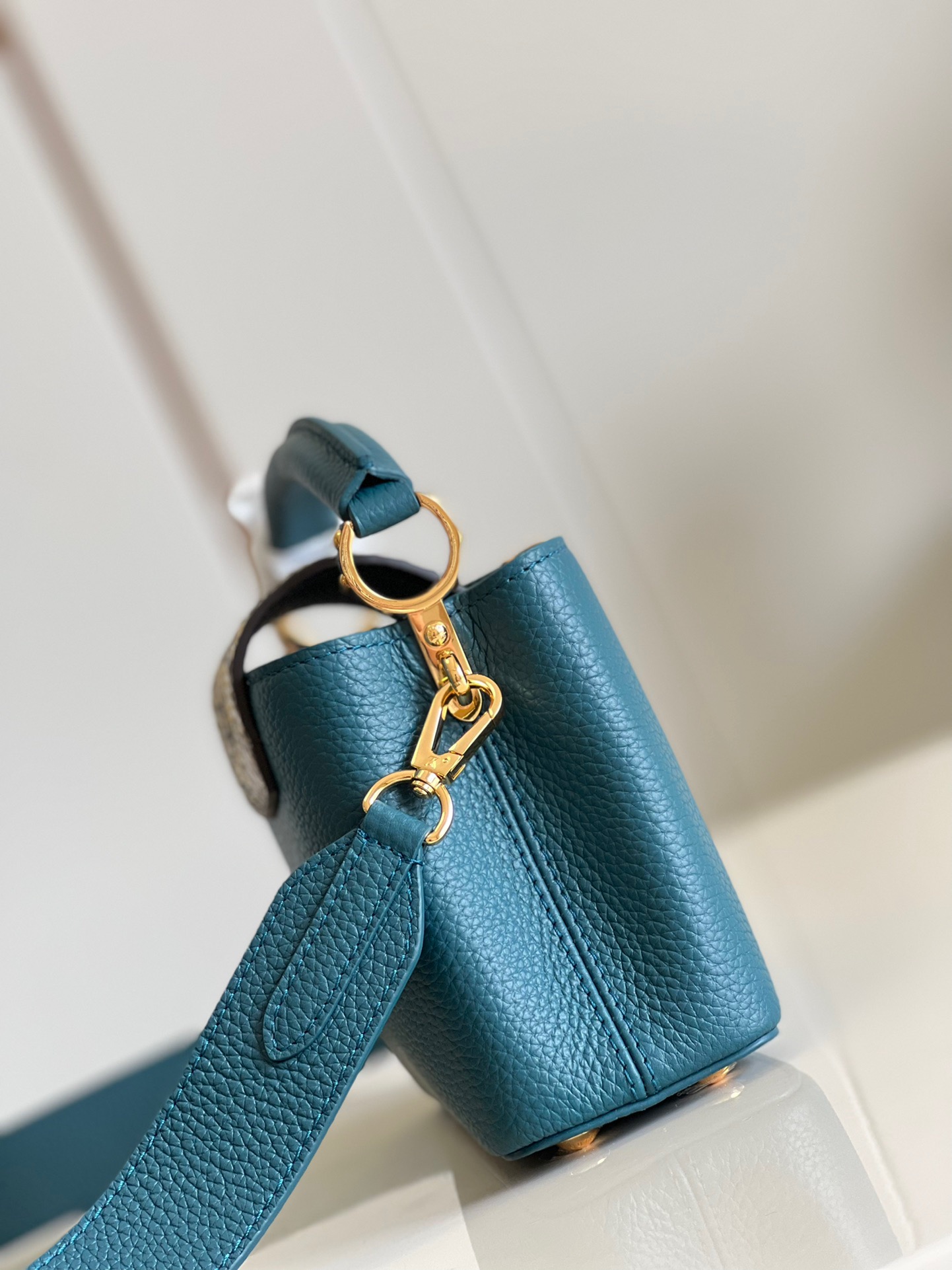 Louis Vuitton Capucines Mini Handbag in Green - Image 5