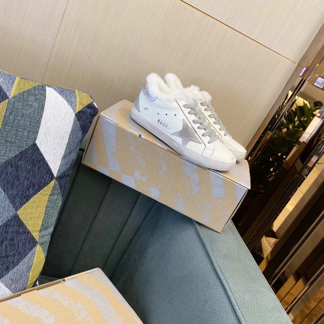 Golden Goose Small Wool Dirty Shoes - Image 7