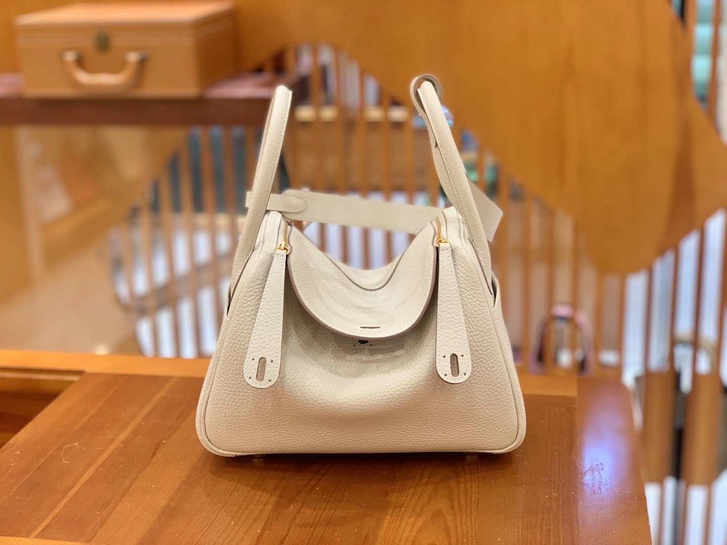 fb638e_c34639fbf13049bea8da56832ac2503bmv2.jpg Lindy 26 Craie - Image 1