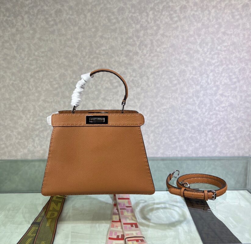 Fendi Peekaboo ISeeU Medium Bag