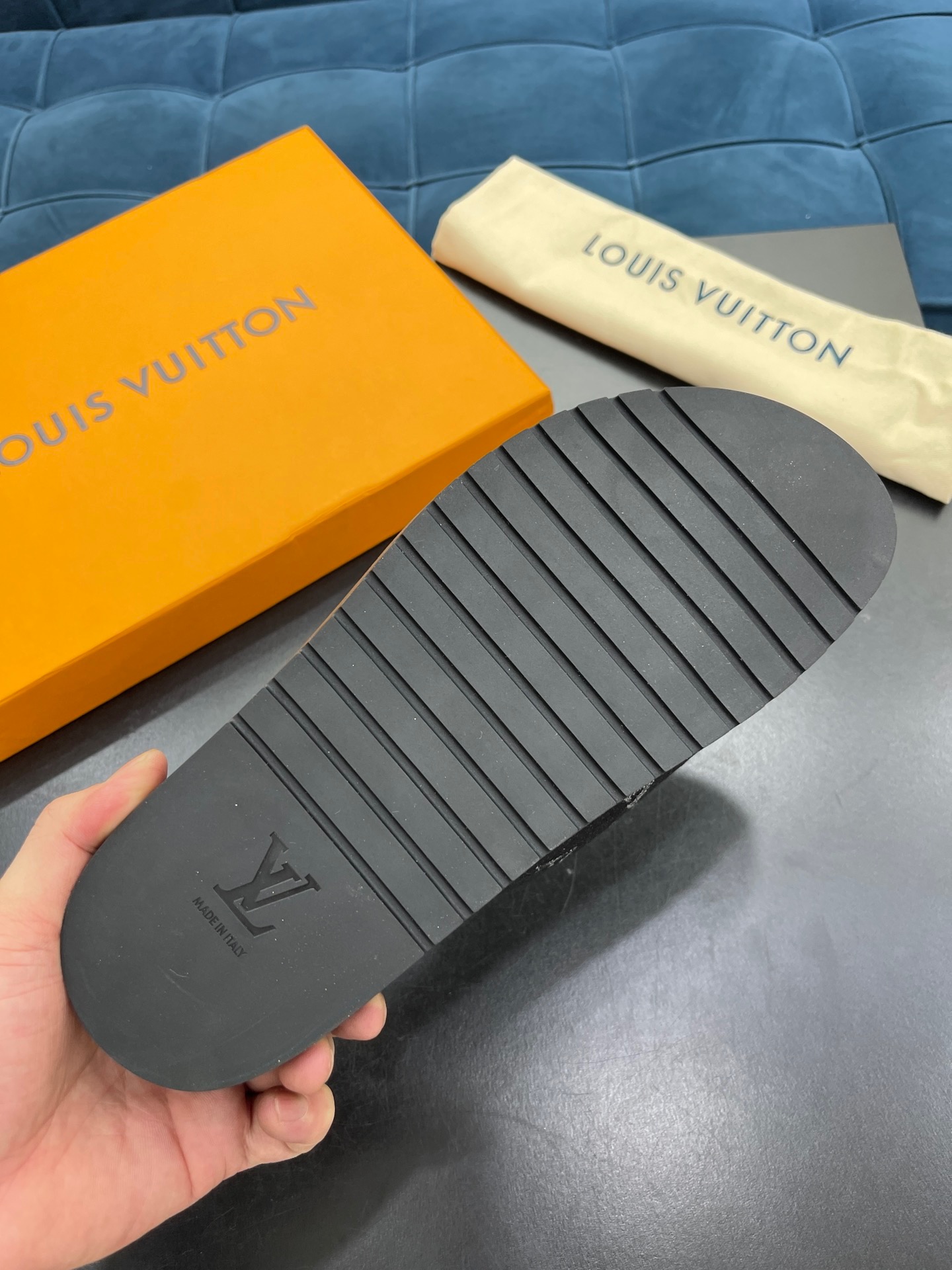 Louis Vuitton luxury sandals - Image 8