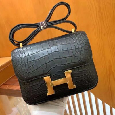 Constance 18 Matte Alligator Leather in Black