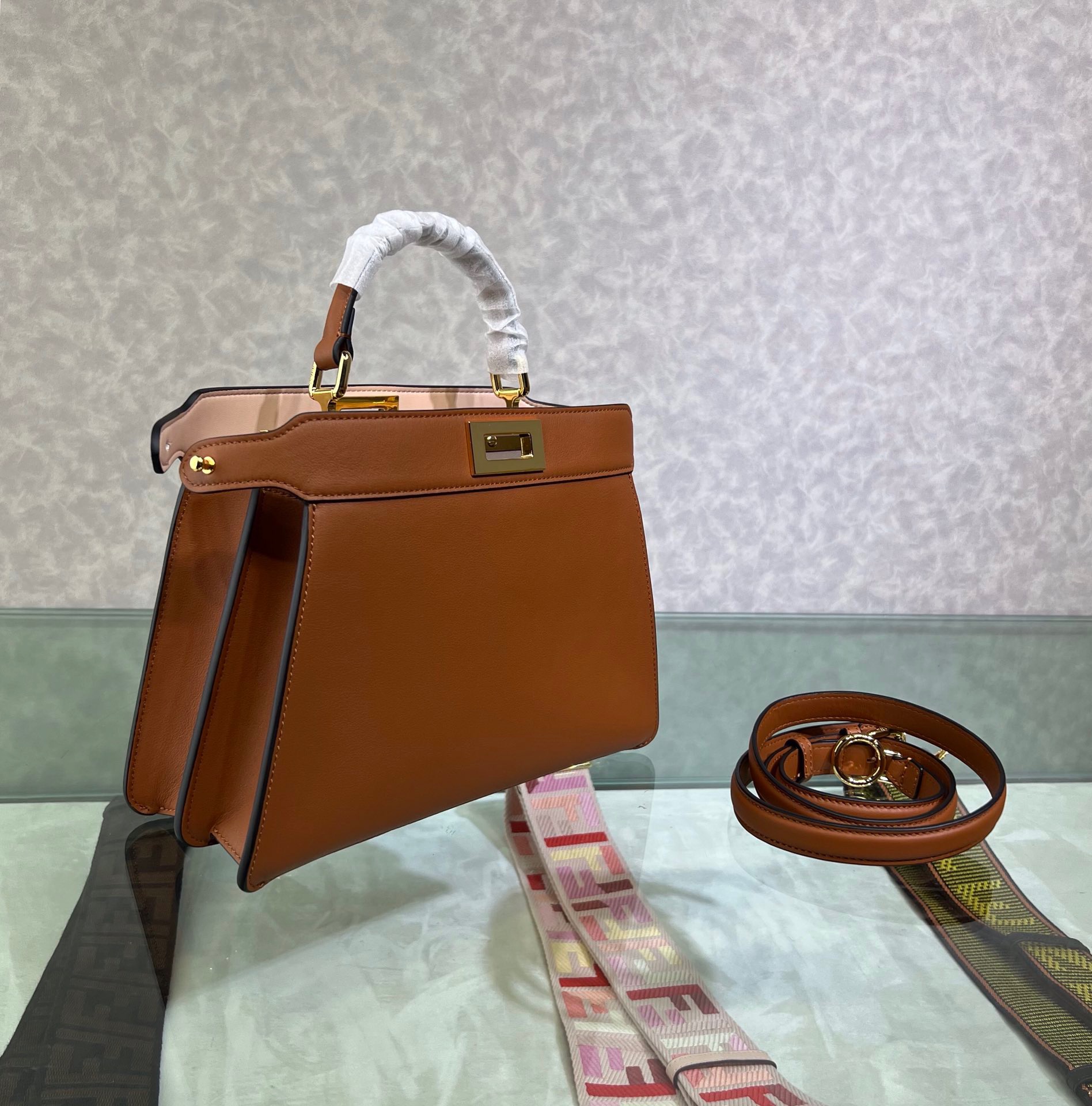 Fendi Peekaboo ISeeU Small Bag in Brown - Image 3