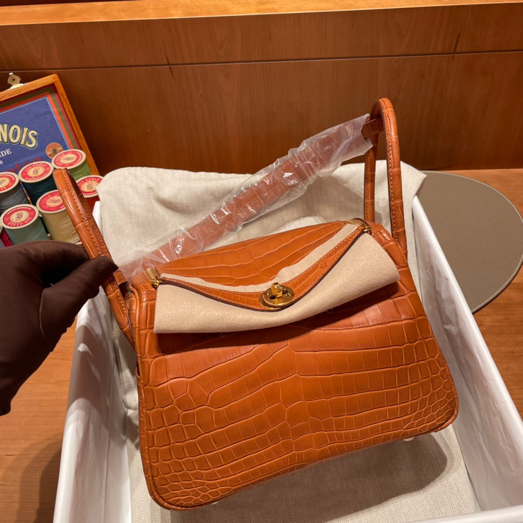 fb638e_c75ae47e91634e719f55cd747564b956mv2.jpg Lindy 26 Crocodile Niloticus Matte Golden Brown - Image 1
