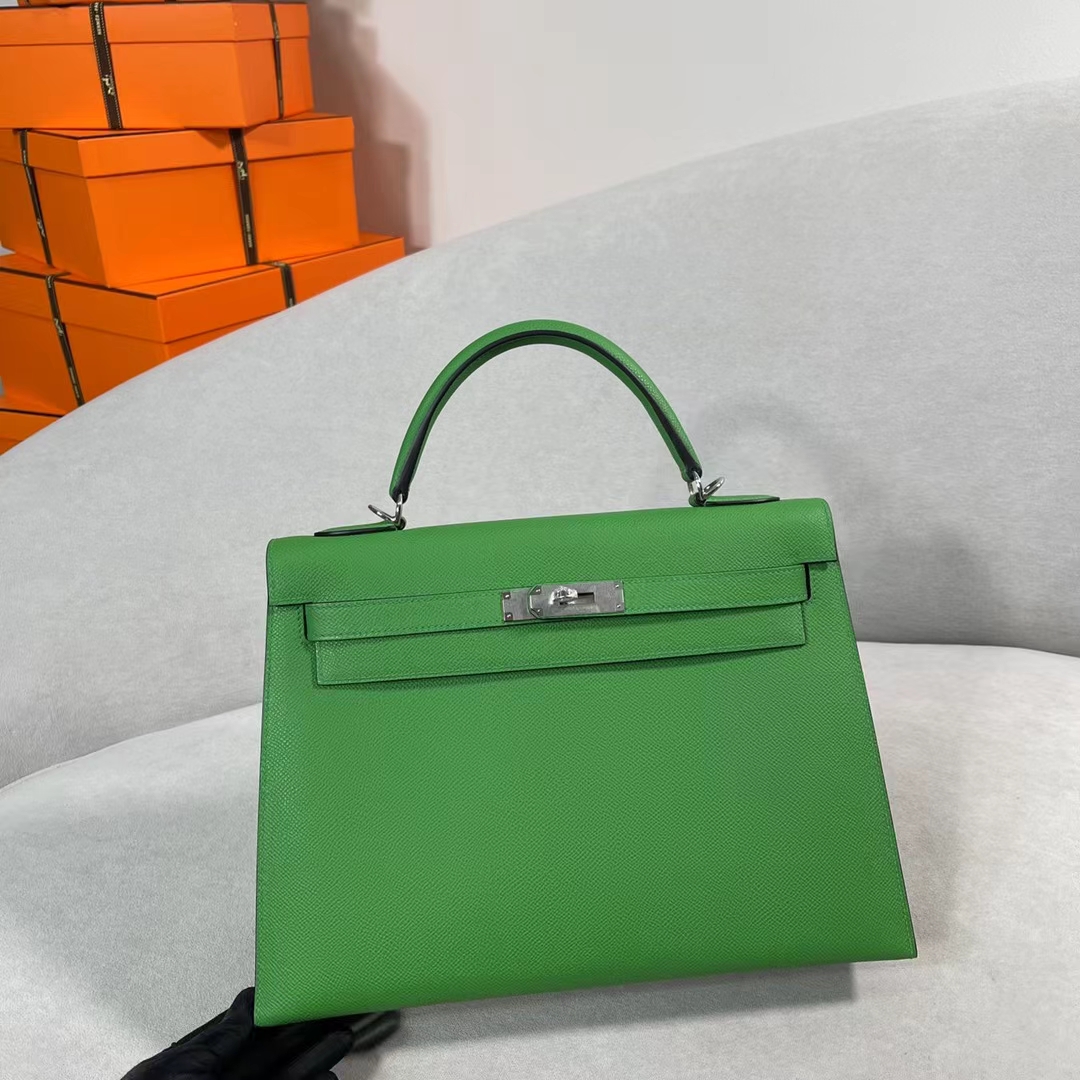 fb638e_c7e27bfdc17048f7a9ab4036ac75bf39mv2.jpg Kelly 32 Epsom Bamboo Green - Image 1