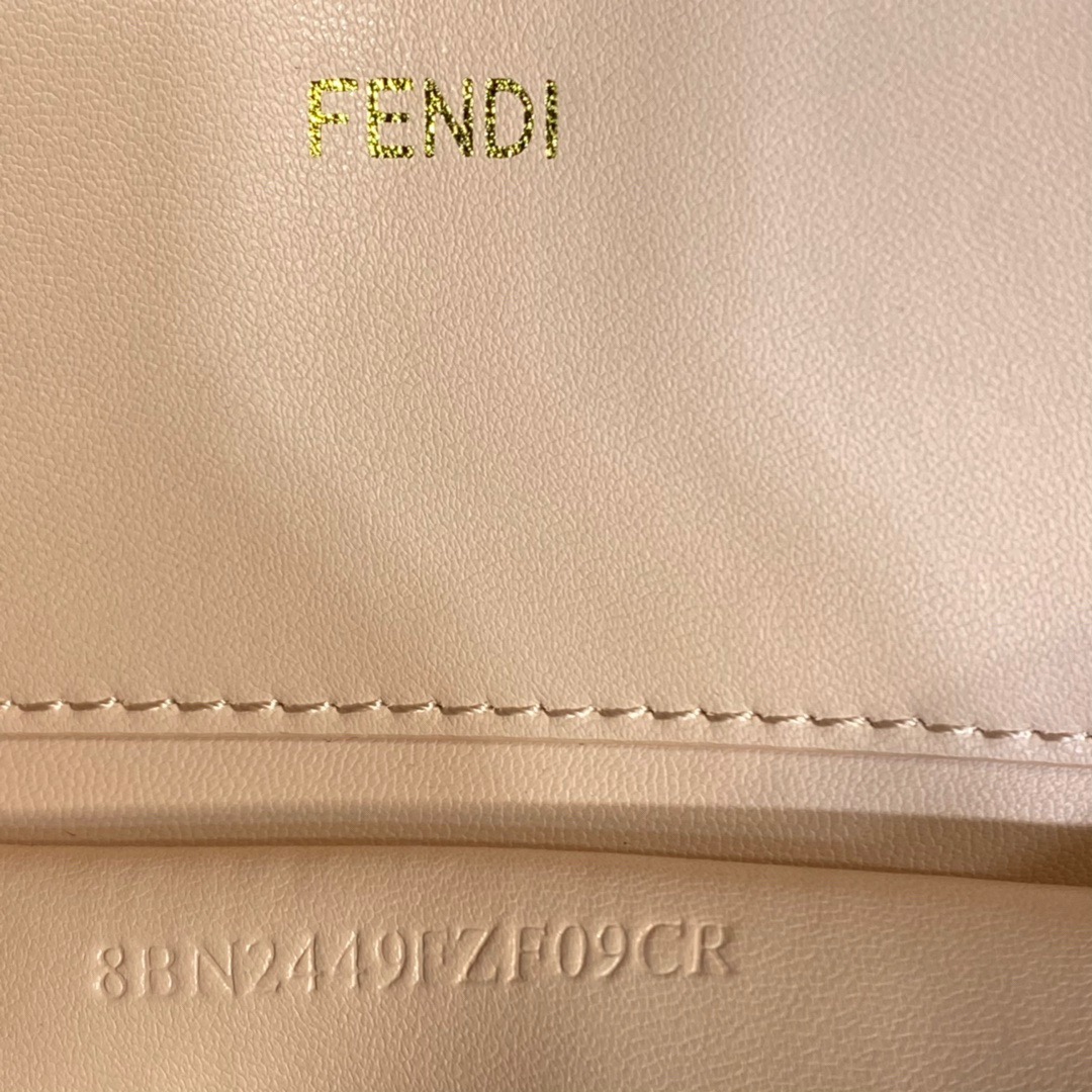 Fendi Peekaboo ISeeU Medium Bag in Caramel - Image 10