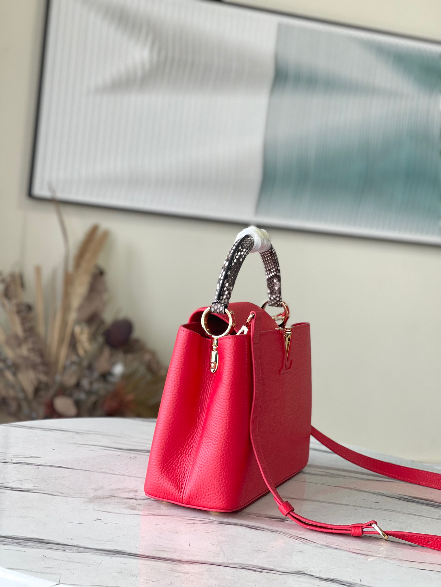 Louis Vuitton Capucines BB Medium Handbag in Red - Image 4